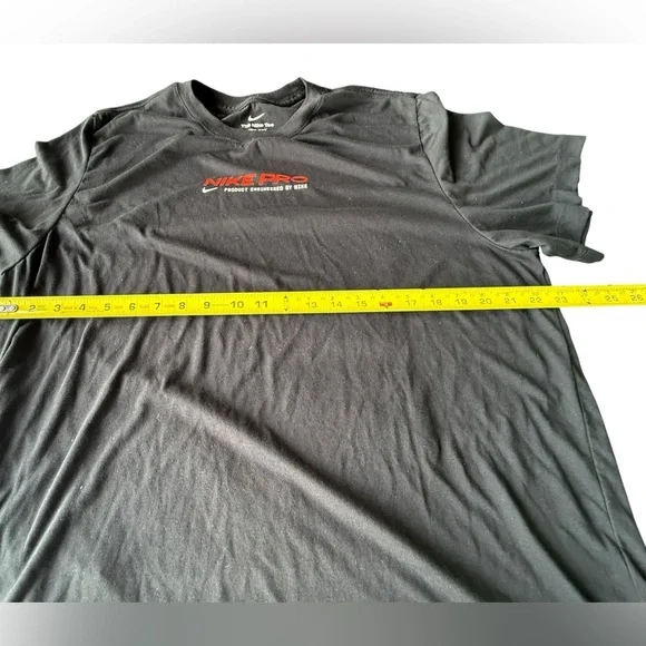 Nike Pro Training Tshirt, Men’s XL Dri-fit - Picture 3 of 5